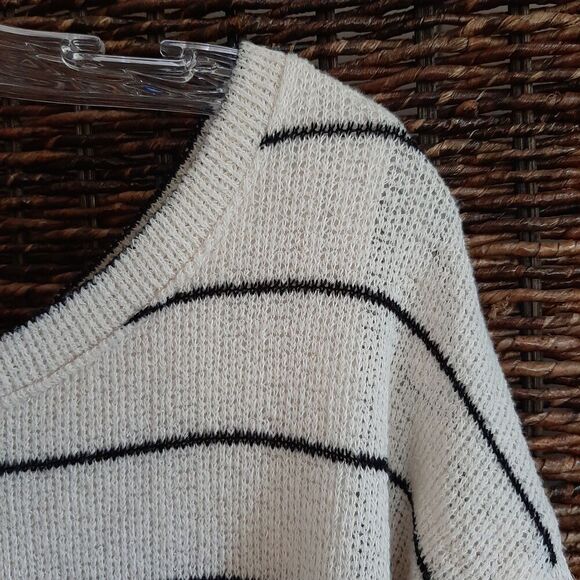 Anthropologie Postmark Latitudes Sweater Medium Cream Striped Nautical Coastal - Picture 4 of 6